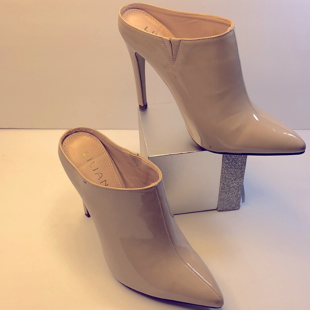 Liliana Tan pointed toe Shoes